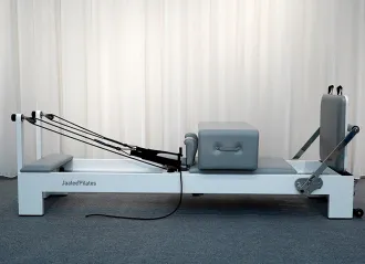 Light Luxury (Square) White Reformer